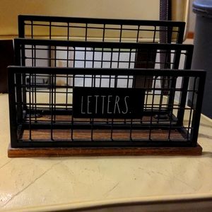 Letter holder